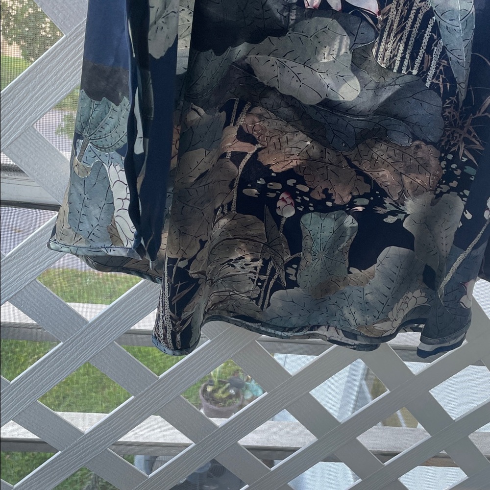 Grace Silk 100% Silk Caftan / Nightgown / Coverup - Picture 9 of 12